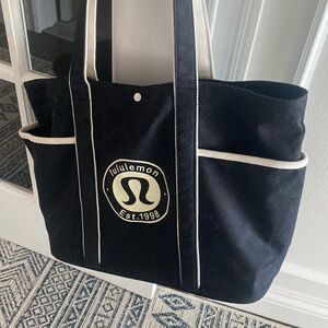 Lululemon canvas tote